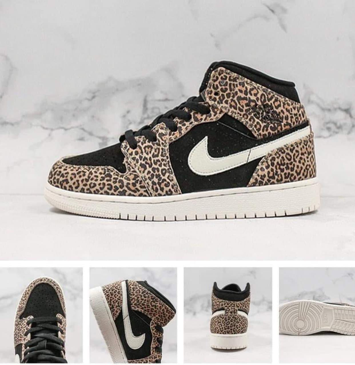 athletic shoe